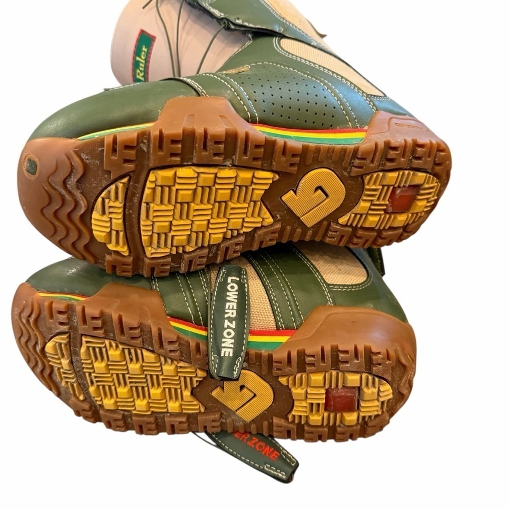 Burton Ruler Snowboard Boots in Green and Cream - Picture 8 of 10
